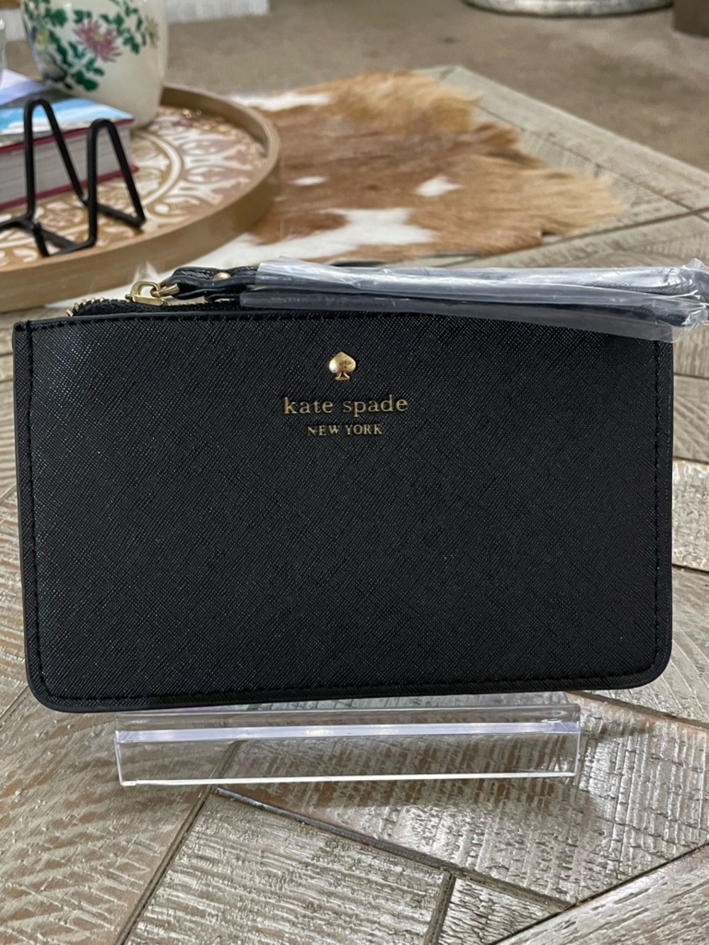 Kate Spade Slim Bee Black Saffiano Leather Wristlet NWOT